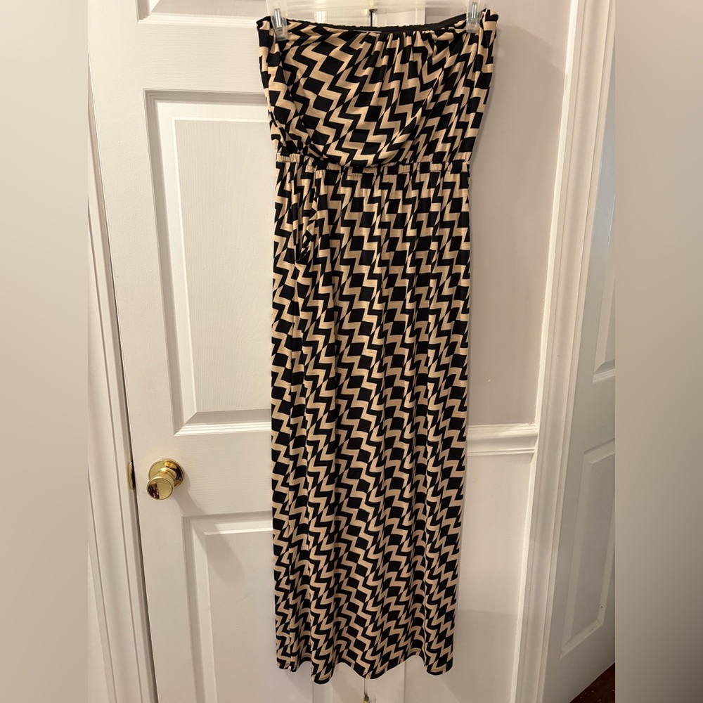 Trixxi Strapless Geometric Dress